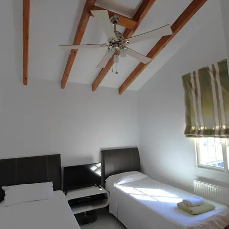 Villa 4 Bedroom Family With Private Pool In Martin