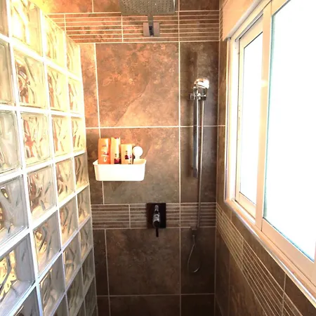 4 Bedroom Family With Private Pool In Martin Villa