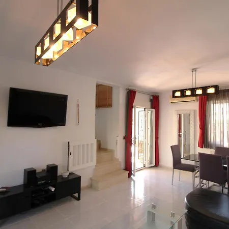 4 Bedroom Family With Private Pool In Martin * Villacosta