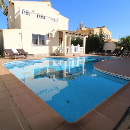 Villa 4 Bedroom Family With Private Pool In Martin *